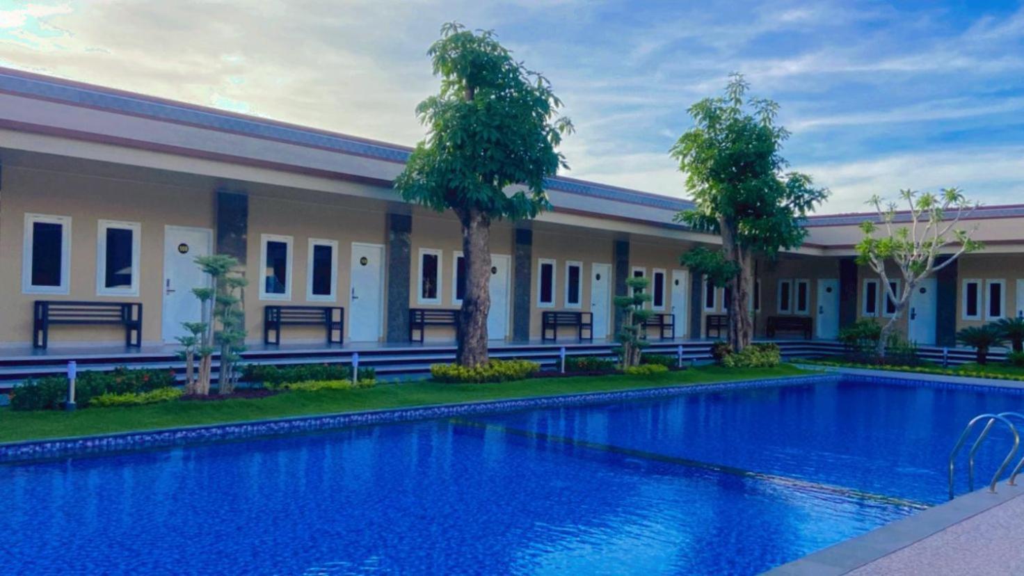 Nio Garden Hotel Sumbawa 외부 사진